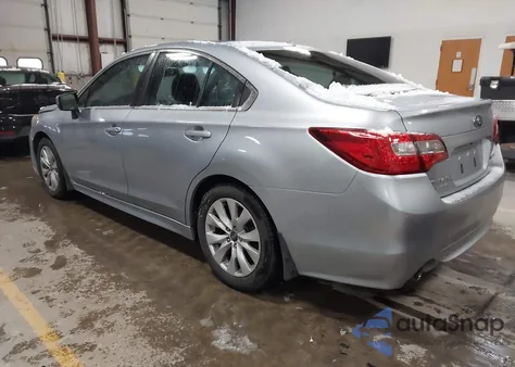 2015 Subaru Legacy 2.5I Premium z USA, uszkodzony, nr VIN 4S3BNBC6XF3032712